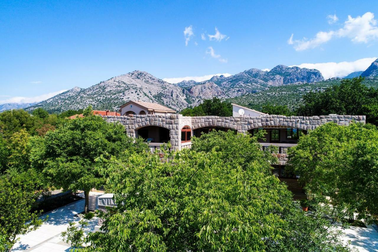 Apartmani I Sobe Dinko Starigrad Paklenica Eksteriør bilde